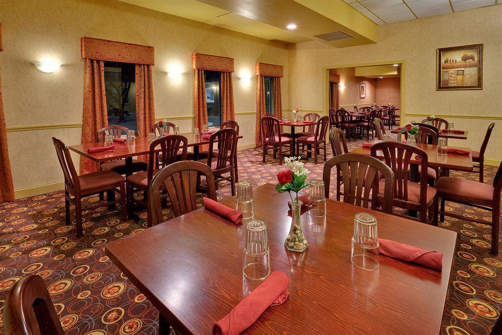 Spark By Hilton Bensalem Philadelphia Ресторан фото